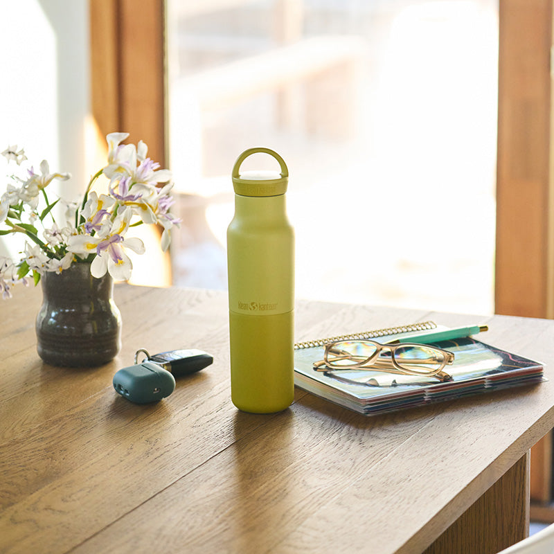 12oz-rise-classic-with-arch-loop-cap-g4 12oz_rise_classic_insulated_acacia_table_square.jpg