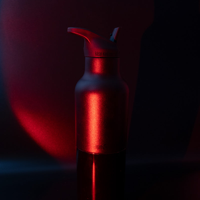 20oz-rise-classic-may-the-4th-q0 20oz_rise_classic_may_the_fourth_starwars_black_bottle_redglow_square.jpg