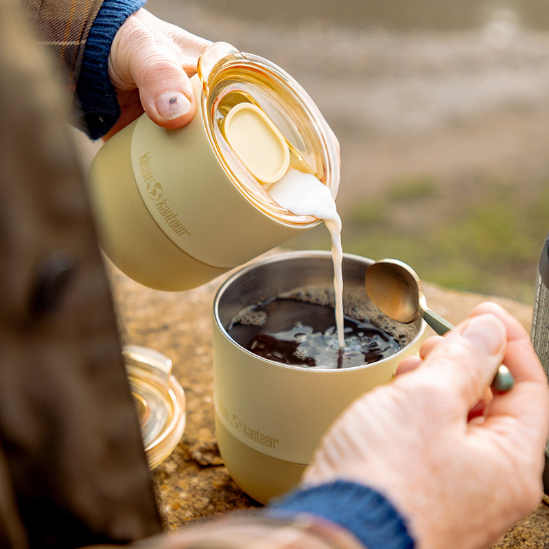 slide-lid-r7 8oz_rise_lowball_waxyellow_coffee_cream_pour_square.jpg