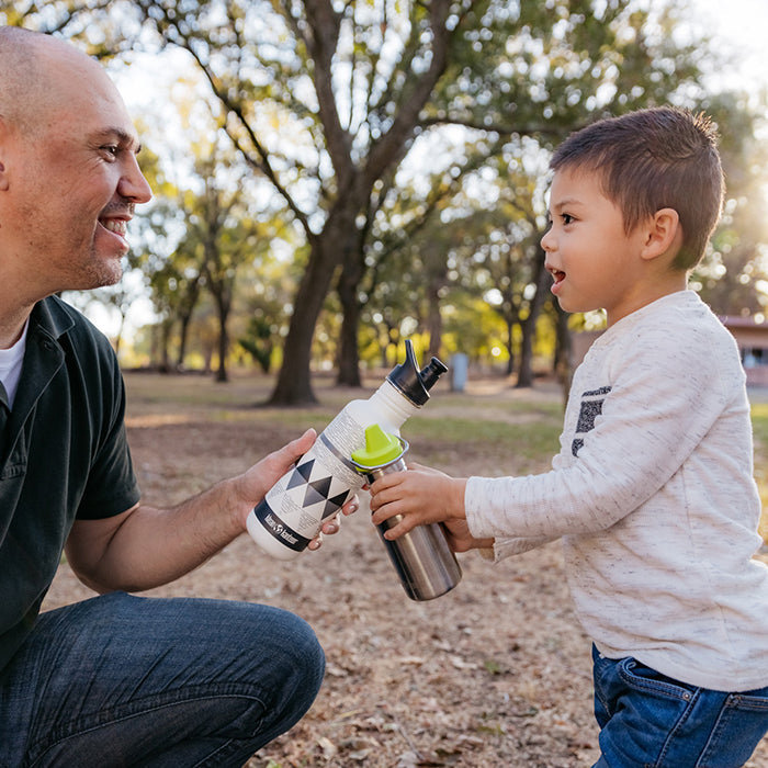 classic-kid-sippy-cap-x6 K12CNSIPPY-BS-sippy_cap_dad_lifestyle.jpg