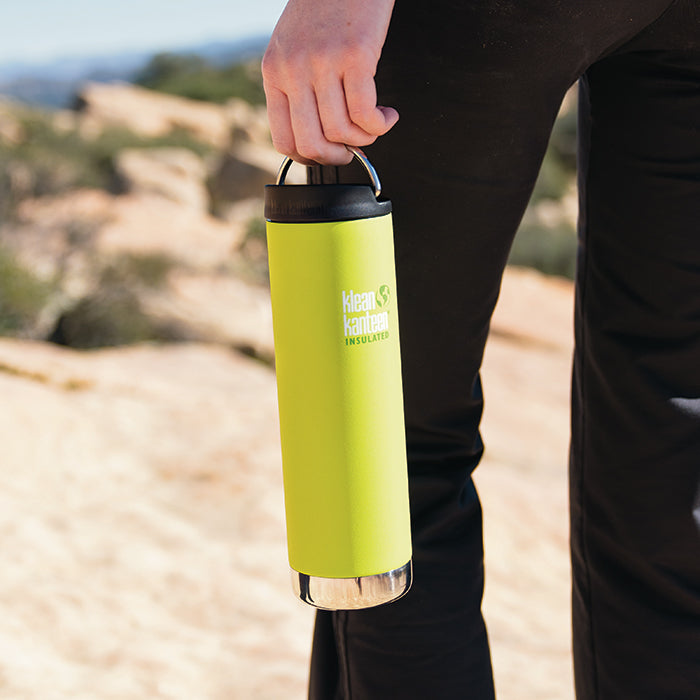 tkwide-cafe-cap-t6 K20TKWPCC-JP-cafecap-loop-hiking_lifestyle.jpg