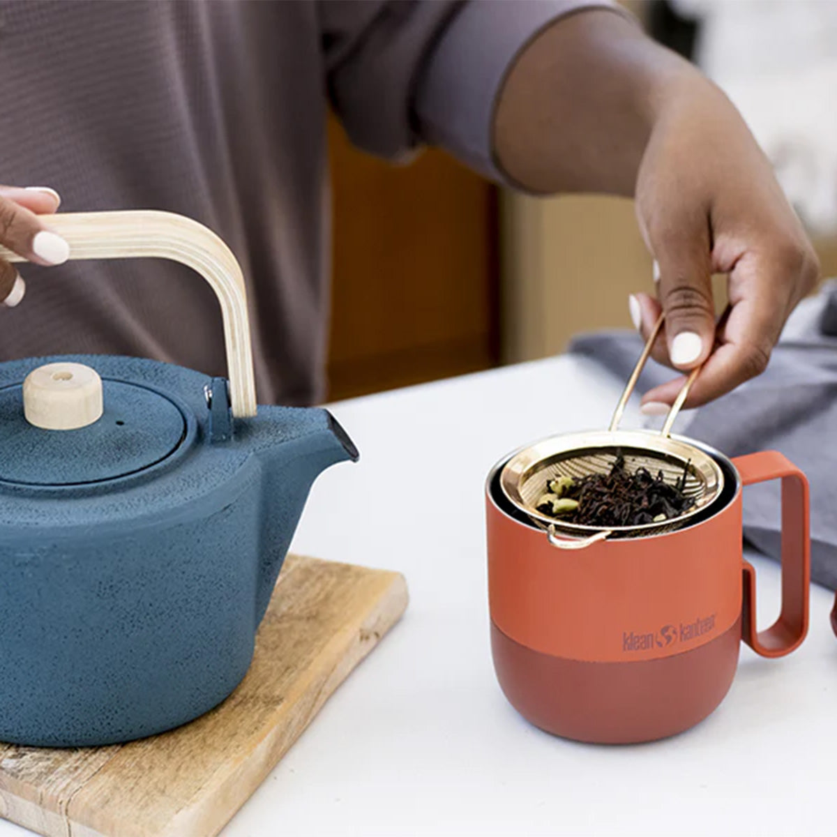 14oz-rise-mug-sale-b0 coffee_tea_seep_rise_mug_square.jpg