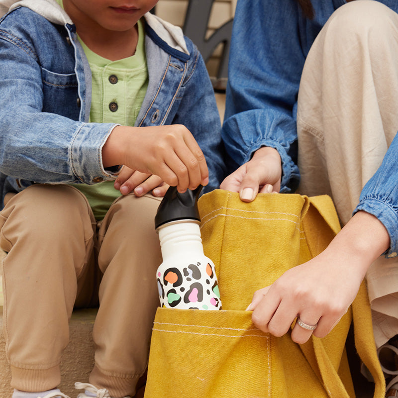 12oz-kid-s-classic-with-flip-seal-sport-cap-f6 kid_sport_flip_seal_12oz_bag_pull_square.jpg