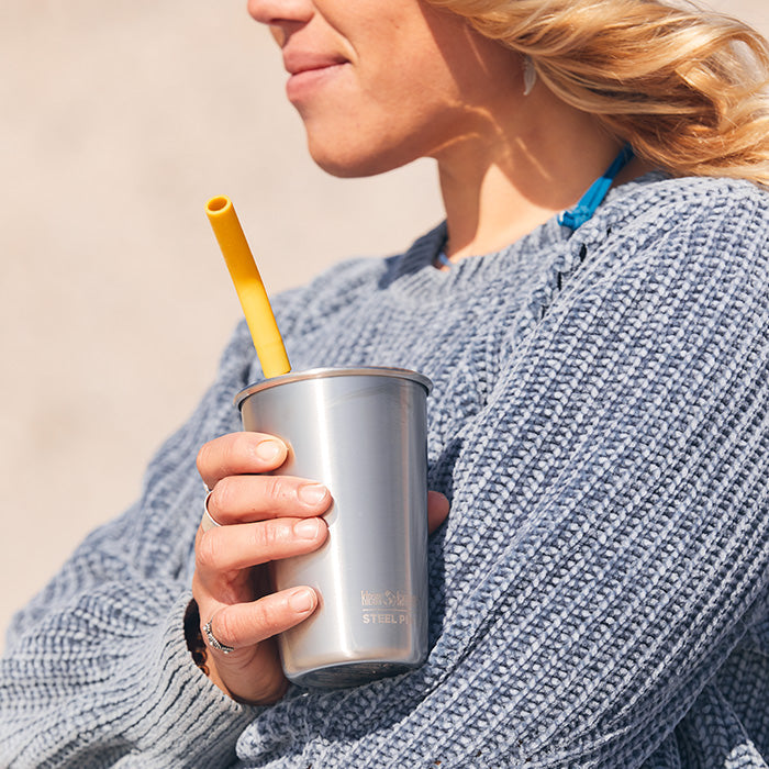 straw-4-pack-a5 recycled_steel_straw_pint_sun_lifestyle.jpg