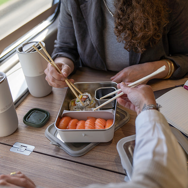55oz-rise-food-box-big-meal-x2 rise_food_lunch_box_big_meal_tofu_sushi_share_square.jpg