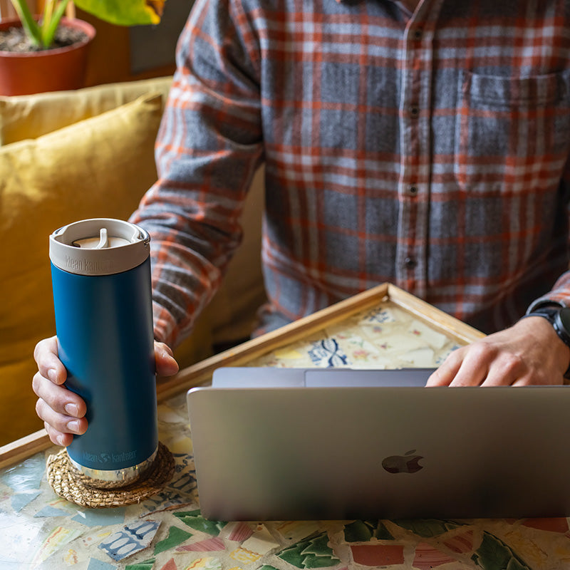 16oz-tkwide-with-cafe-cap-g4 tkwide_16oz_cafe_corsair_cafe_laptop_square.jpg
