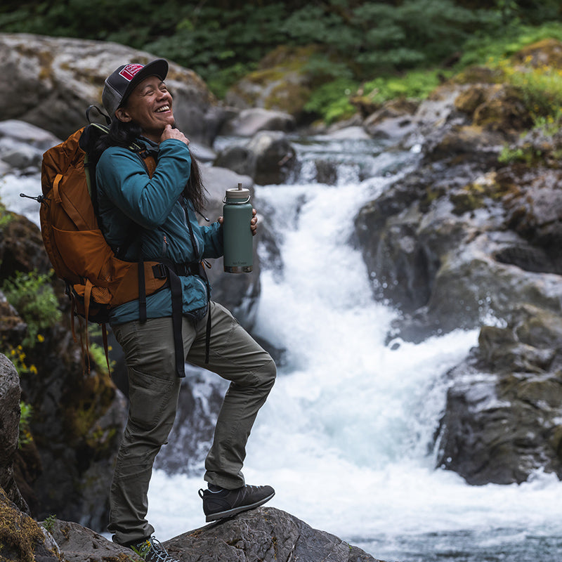 32oz-tkwide-with-twist-cap-q4 tkwide_32oz_insulated_bottle_twist_backpack_river_guy_square.jpg